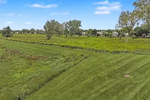 189 Polaris Dr, Lake in the Hills, IL 60156 - Photo 22