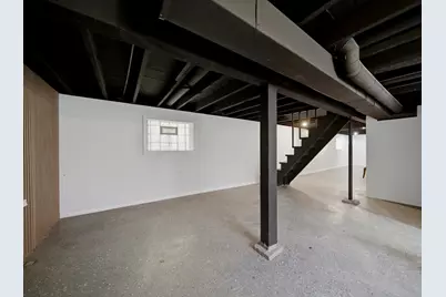 7948 S Colfax Avenue, Chicago, IL 60617 - Photo 30