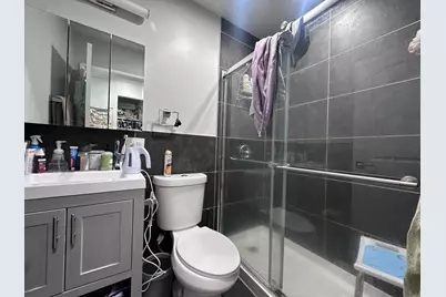 541 W Oakdale Avenue #404, Chicago, IL 60657 - Photo 4