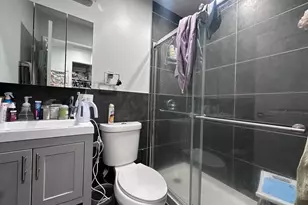 541 W Oakdale Ave, Chicago, IL 60657 - Photo 4