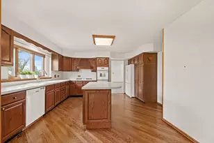 9S041 Stearman Dr, Naperville, IL 60564 - Photo 10