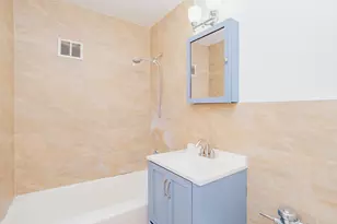 4980 N Marine Dr, Chicago, IL 60640 - Photo 6