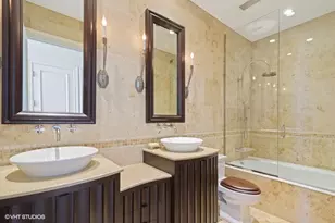 55 E Erie St, Chicago, IL 60610 - Photo 36