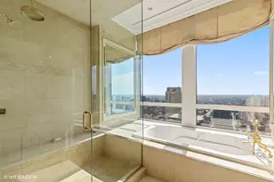 55 E Erie St, Chicago, IL 60610 - Photo 30
