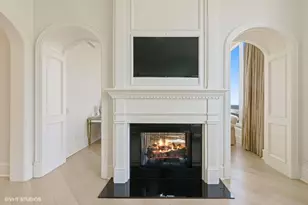 55 E Erie St, Chicago, IL 60610 - Photo 24