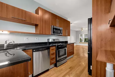 3408 W Sunnyside Avenue #3, Chicago, IL 60625 - Photo 8