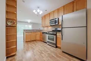 2003 Sudbury Dr, Hoffman Estates, IL 60169 - Photo 24