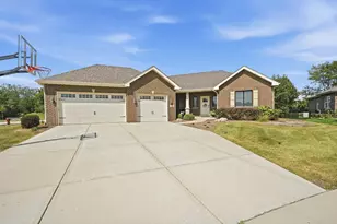 571 Augusta Ct, New Lenox, IL 60451 - Photo 2