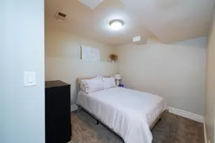 4852 S Prairie Ave, Chicago, IL 60615 - Photo 16
