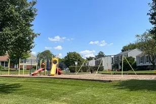 2141 Greystone Pl, Hoffman Estates, IL 60169 - Photo 24