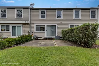 2141 Greystone Place, Hoffman Estates, IL 60169 - Photo 2