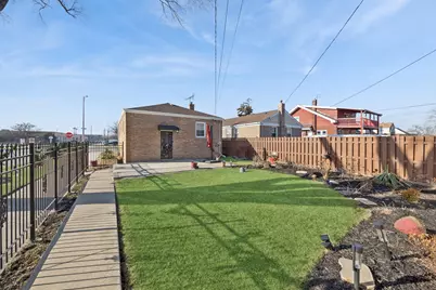 1941 S 25th Avenue, Broadview, IL 60155 - Photo 18