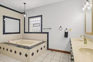 7645 W Rascher Ave, Chicago, IL 60656 - Photo 14