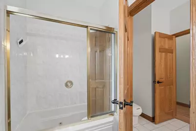 7645 W Rascher Avenue, Chicago, IL 60656 - Photo 20