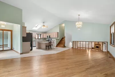 7645 W Rascher Avenue, Chicago, IL 60656 - Photo 6