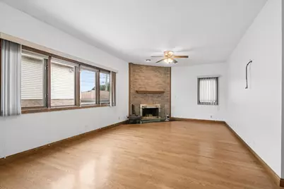 7645 W Rascher Avenue, Chicago, IL 60656 - Photo 12