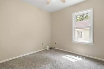 26797 W Longwood Drive, Ingleside, IL 60041 - Photo 16