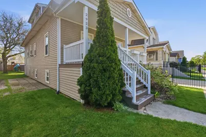 2923 N New England Avenue, Chicago, IL 60634 - Photo 2