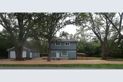 12 N Adams Street, Oswego, IL 60543 - Photo 2