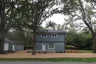 12 N Adams St, Oswego, IL 60543 - Photo 2