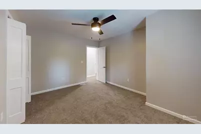 12 N Adams Street, Oswego, IL 60543 - Photo 18