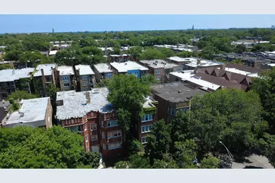 7741 S Yates Boulevard, Chicago, IL 60649 - Photo 30