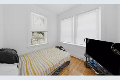 7741 S Yates Boulevard, Chicago, IL 60649 - Photo 26
