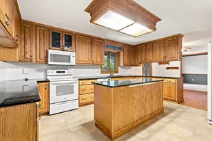 830 Oriole Ct, Geneseo, IL 61254 - Photo 12