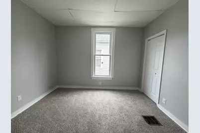603 W Oakland Avenue, Bloomington, IL 61701 - Photo 10
