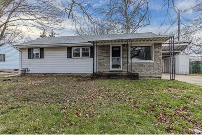 1316 S State Street, Champaign, IL 61820 - Photo 2