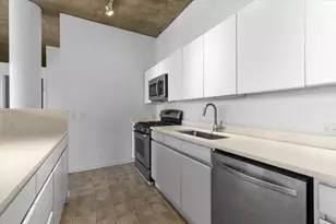939 W Huron St, Chicago, IL 60642 - Photo 6