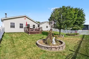 22461 S Lakepoint Ct, Channahon, IL 60410 - Photo 24