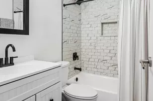 71 E Division St, Chicago, IL 60610 - Photo 10