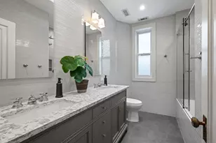 2831 N Pine Grove Ave, Chicago, IL 60657 - Photo 38