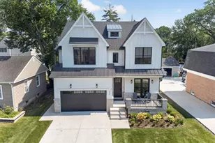 213 S Berkley Ave, Elmhurst, IL 60126 - Photo 2