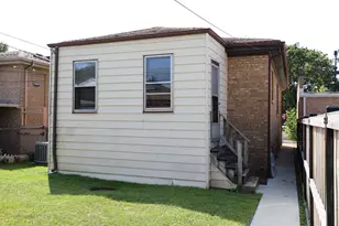 2530 W Pratt Blvd, Chicago, IL 60645 - Photo 4
