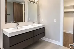 243 E 31st St, Chicago, IL 60616 - Photo 10
