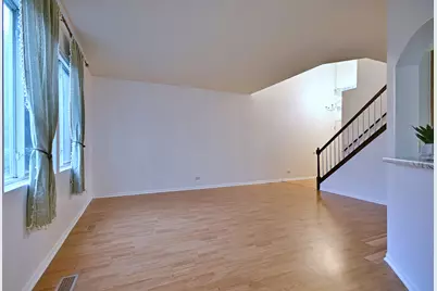 1087 Delta Drive #1087, Elgin, IL 60123 - Photo 8