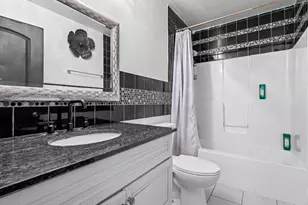 1407 S Tripp Ave, Chicago, IL 60623 - Photo 8