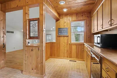 1604 E Jackson Street, Bloomington, IL 61701 - Photo 10