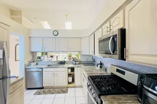 714 Alsace Cir, Buffalo Grove, IL 60089 - Photo 8