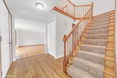 970 Ponderosa Lane, Hoffman Estates, IL 60010 - Photo 6