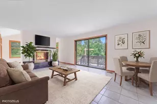 970 Ponderosa Ln, Hoffman Estates, IL 60010 - Photo 10