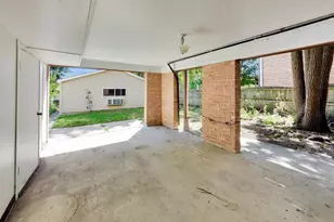 9039 Niles Center Rd, Skokie, IL 60076 - Photo 32