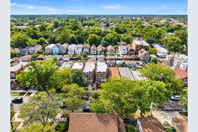 1438 N Central Park Avenue, Chicago, IL 60651 - Photo 2