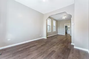 9018 S Houston Ave, Chicago, IL 60617 - Photo 4