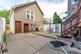 9018 S Houston Ave, Chicago, IL 60617 - Photo 24