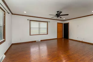 325 Butler Rd, Harrisburg, IL 62946 - Photo 4
