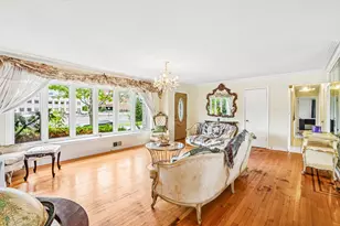 [Address not provided], Lincolnwood, IL 60712 - Photo 2