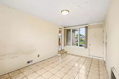 [Address not provided], Lincolnwood, IL 60712 - Photo 12